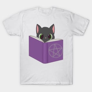 Cat reading a book T-Shirt